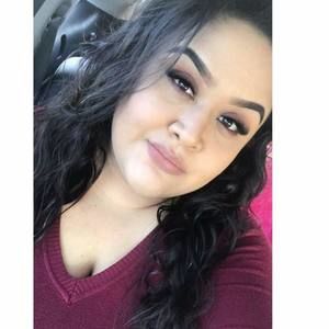 Meet your Posher, Alejandra